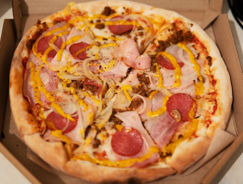 Pizza de panceta y cebolla en Air Fryer